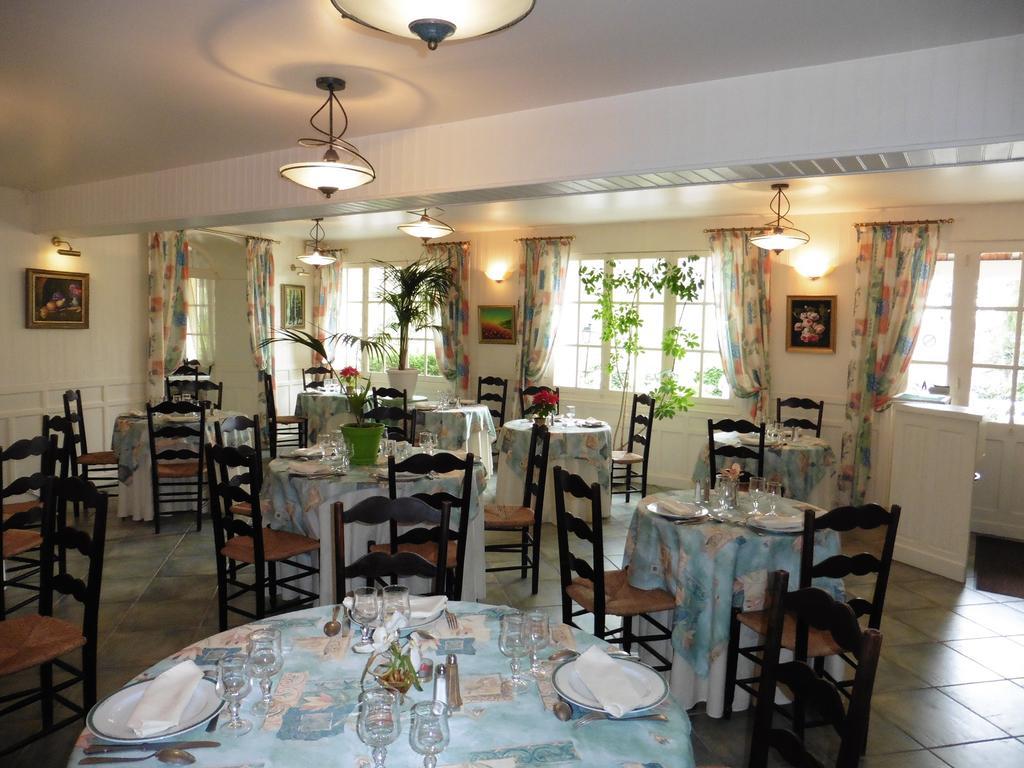 Le Petit Chaperon Rouge Hotell Coux-et-Bigaroque-Mouzens Eksteriør bilde