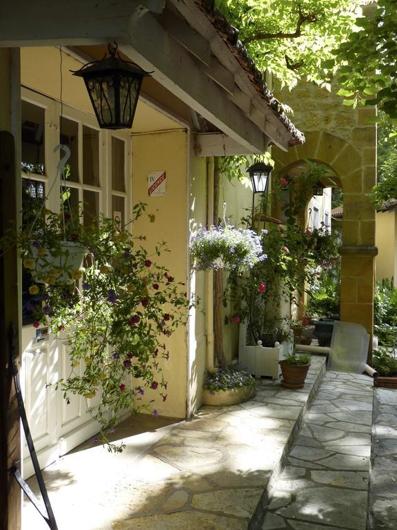 Le Petit Chaperon Rouge Hotell Coux-et-Bigaroque-Mouzens Eksteriør bilde