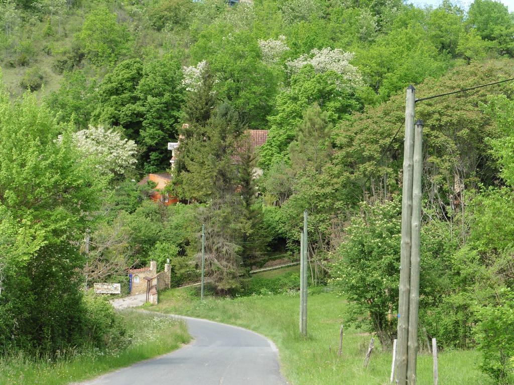 Le Petit Chaperon Rouge Hotell Coux-et-Bigaroque-Mouzens Eksteriør bilde